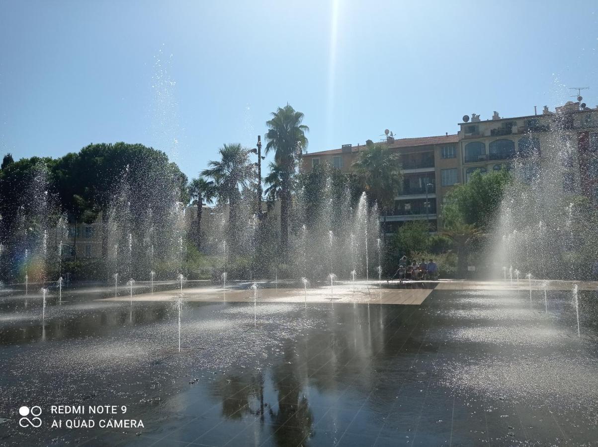Studette En Plein Coeur Du Vieux Nice Exterior foto